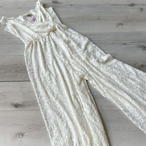 BLUSH custom‎ made white lace jumpsuit M/L stretch fabric lined NWT - Picture 2 of 5